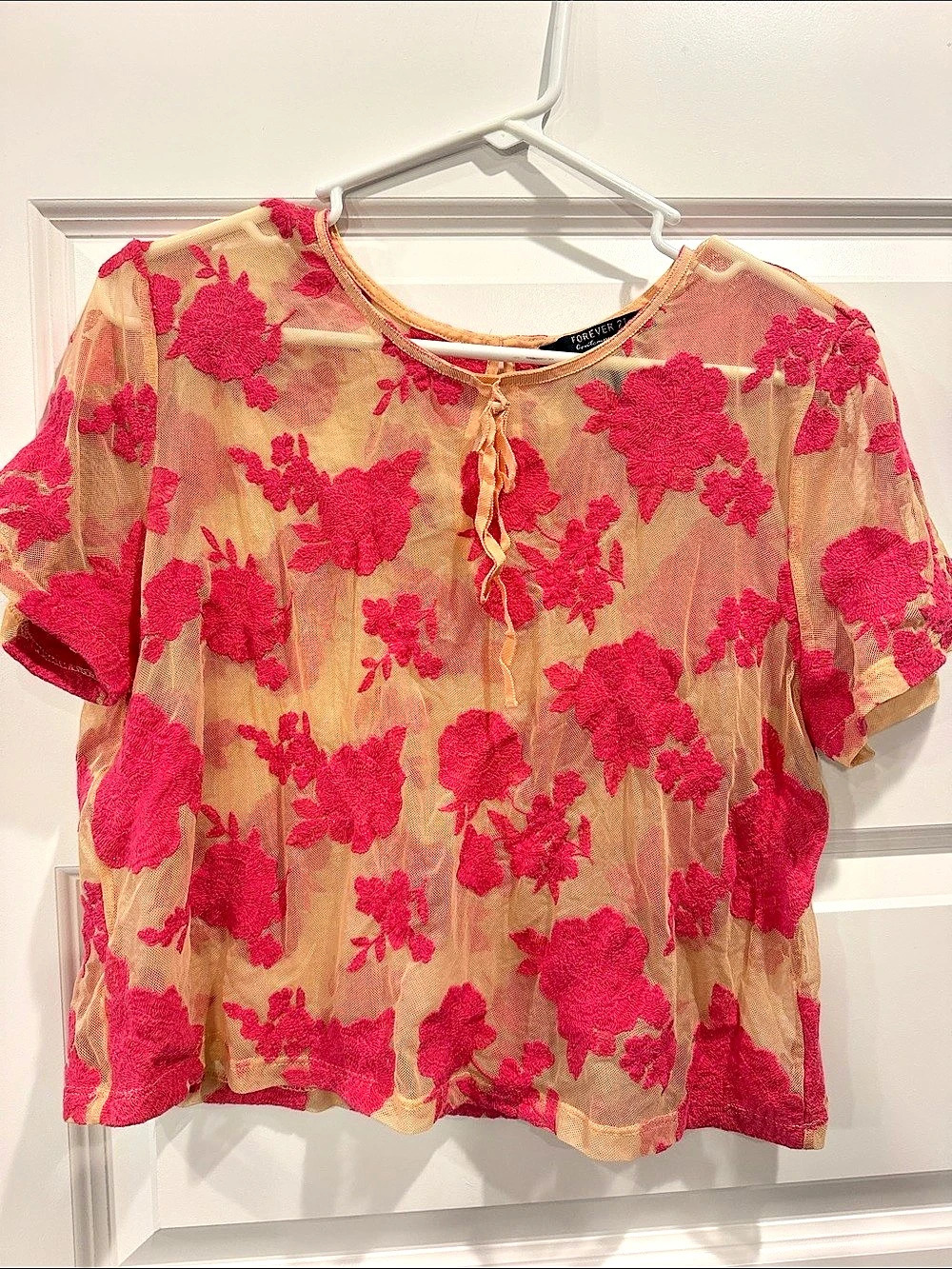 Forever 21 Floral Mesh Blouse in Pink & Tan Size Medium